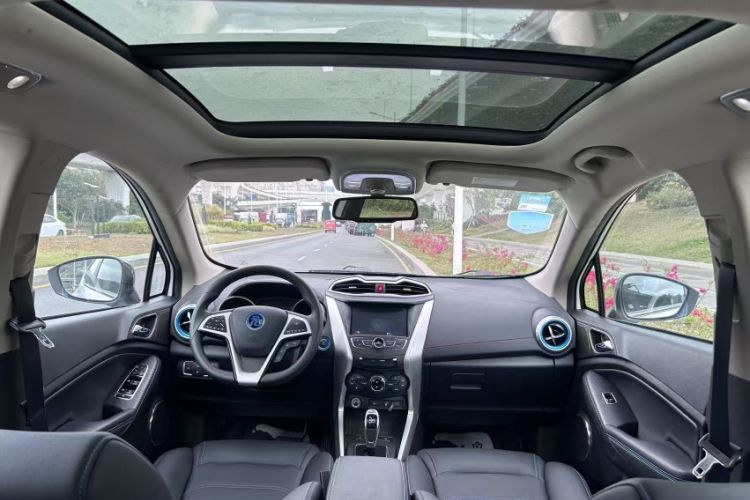 Used BYD Yuan New Energy 2018 EV360 Smart Connect Cool Edition Interior 3