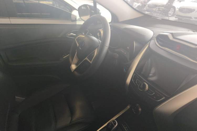 Used BYD Yuan New Energy 2018 EV360 Smart Connect Cool Edition Interior 3