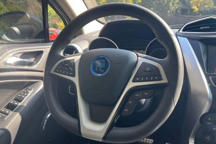 Used BYD Yuan New Energy 2018 EV360 Smart Connect Cool Edition Interior 3