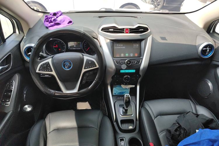 Used BYD Yuan New Energy 2018 EV360 Smart Connect Cool Edition Interior 6