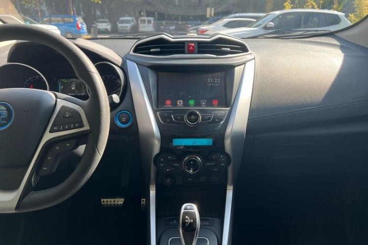 Used BYD Yuan New Energy 2018 EV360 Smart Connect Cool Edition Interior 6