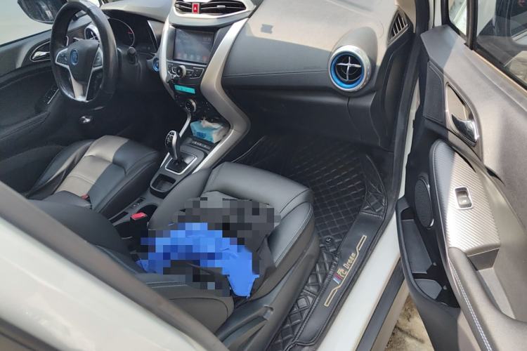 Used BYD Yuan New Energy 2018 EV360 Smart Connect Cool Edition Interior 8