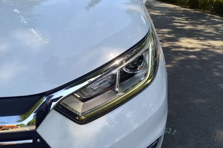 Used BYD Yuan New Energy 2018 EV360 Smart Connect Cool Edition Left Front Headlight