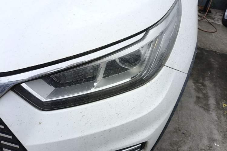 Used BYD Yuan New Energy 2018 EV360 Smart Connect Cool Edition Left Front Headlight