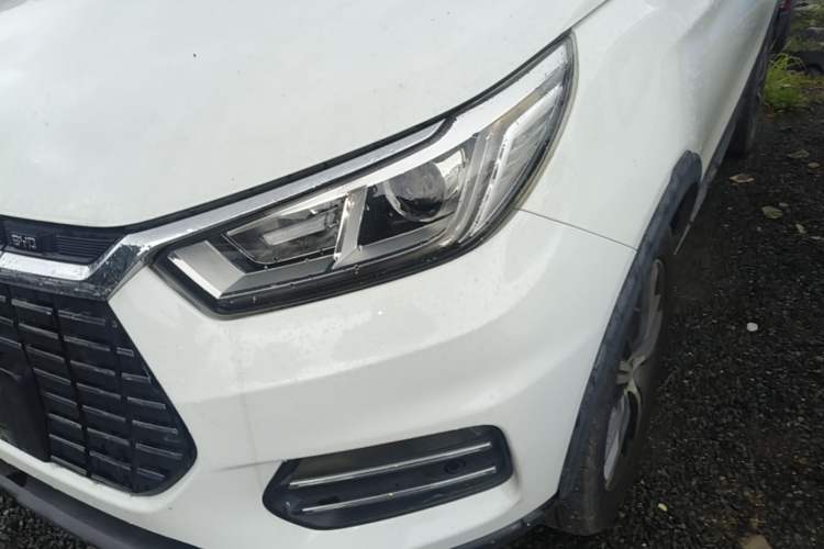 Used BYD Yuan New Energy 2018 EV360 Smart Connected Cool Model Left Front Headlight