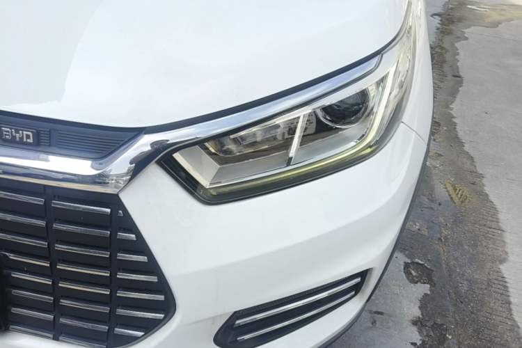 Used BYD Yuan New Energy 2018 EV360 Smart Connect Cool Edition Left Front Headlight