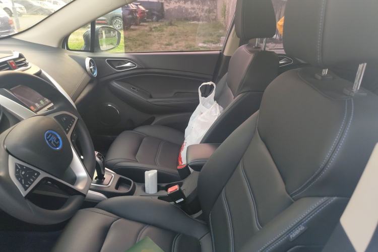 Used BYD Yuan New Energy 2018 EV360 Smart Connected Cool Model Left Front Seat