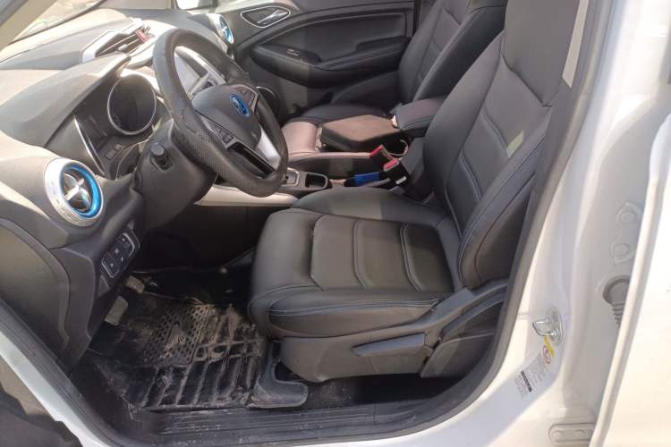 Used BYD Yuan New Energy 2018 EV360 Smart Connect Cool Edition Left Front Seat