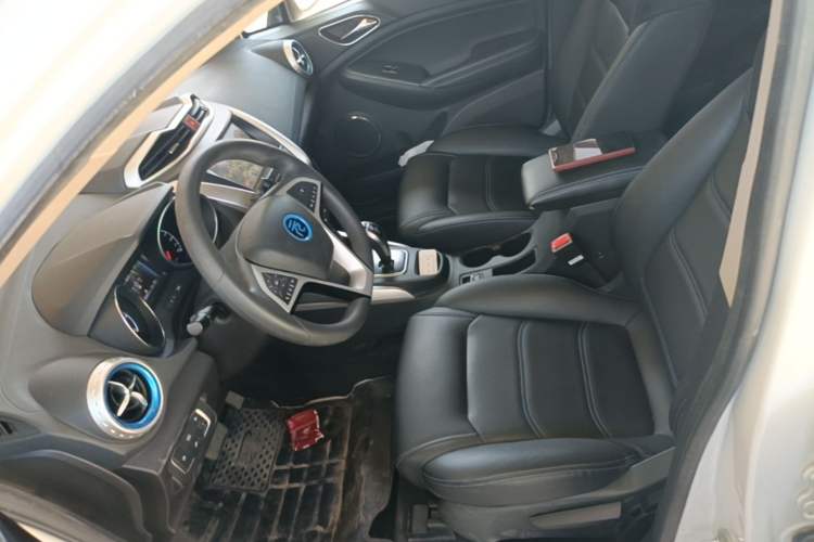 Used BYD Yuan New Energy 2018 EV360 Smart Connected Cool Model Left Front Seat
