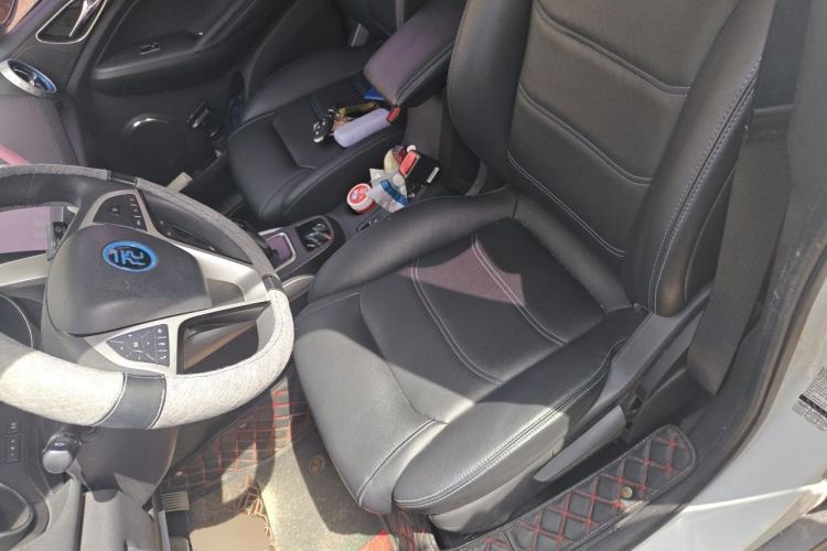 Used BYD Yuan New Energy 2018 EV360 Smart Connect Cool Edition Left Front Seat