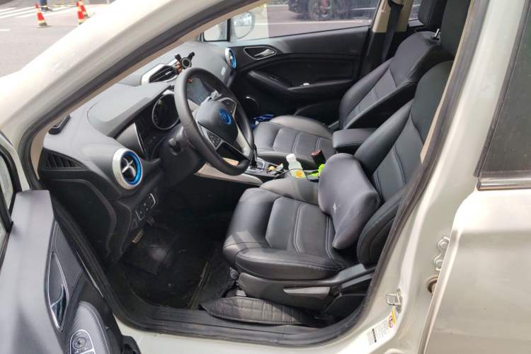 Used BYD Yuan New Energy 2018 EV360 Smart Connected Cool Model Left Front Seat