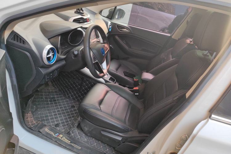 Used BYD Yuan New Energy 2018 EV360 Smart Connect Cool Edition Left Front Seat