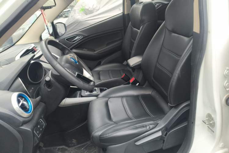 Used BYD Yuan New Energy 2018 EV360 Smart Connect Cool Edition Left Front Seat