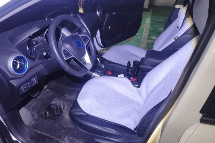 Used BYD Yuan New Energy 2018 EV360 Smart Connect Cool Edition Left Front Seat