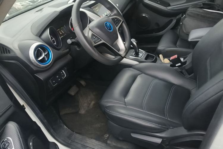 Used BYD Yuan New Energy 2018 EV360 Smart Connected Cool Model Left Front Seat