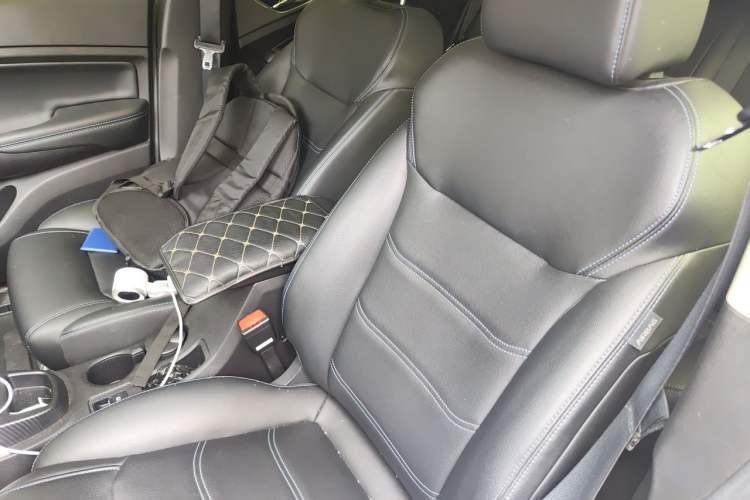 Used BYD Yuan New Energy 2018 EV360 Smart Connect Cool Edition Left Front Seat