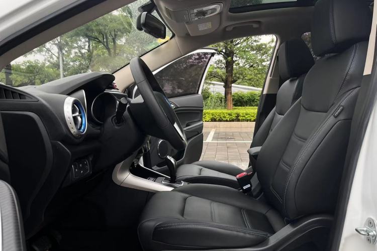 Used BYD Yuan New Energy 2018 EV360 Smart Connect Cool Edition Left Front Seat