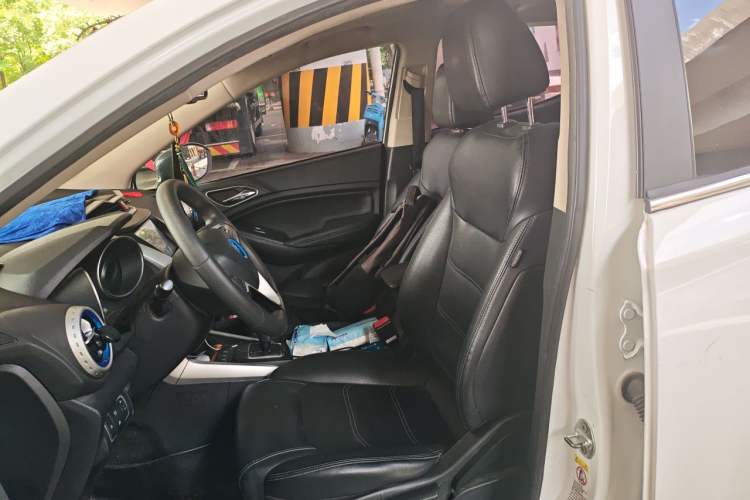 Used BYD Yuan New Energy 2018 EV360 Smart Connect Cool Edition Left Front Seat