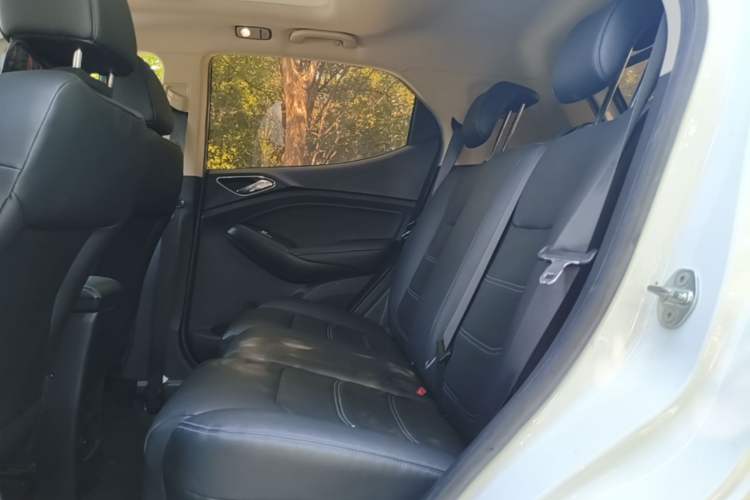 Used BYD Yuan New Energy 2018 EV360 Smart Connect Cool Edition Left Rear Seat