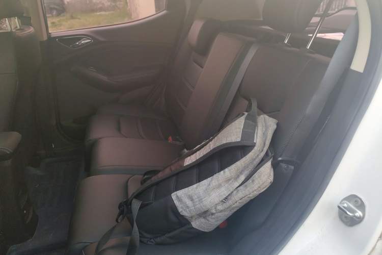 Used BYD Yuan New Energy 2018 EV360 Smart Connected Cool Model Left Rear Seat