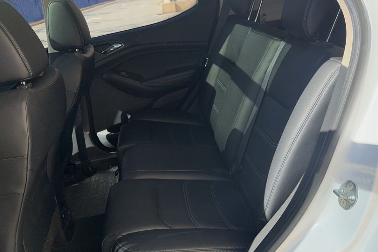 Used BYD Yuan New Energy 2018 EV360 Smart Connect Cool Edition Left Rear Seat