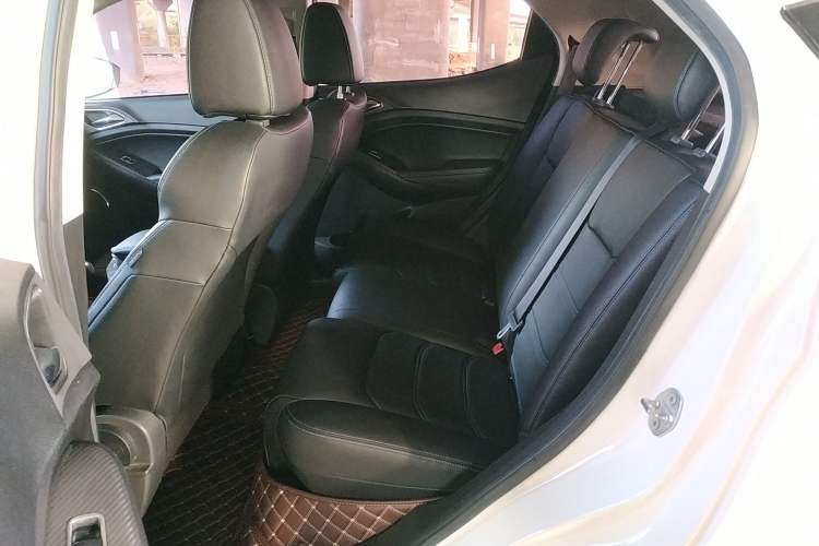 Used BYD Yuan New Energy 2018 EV360 Smart Connect Cool Edition Left Rear Seat