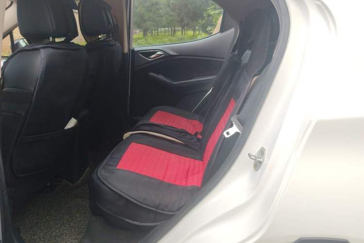 Used BYD Yuan New Energy 2018 EV360 Smart Connected Cool Model Left Rear Seat