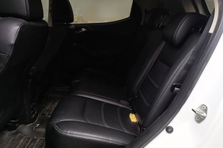Used BYD Yuan New Energy 2018 EV360 Smart Connect Cool Edition Left Rear Seat