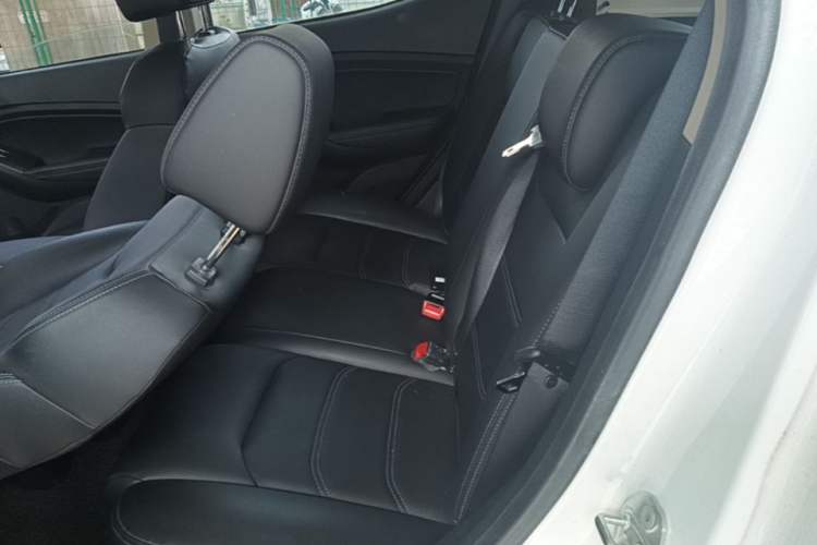 Used BYD Yuan New Energy 2018 EV360 Smart Connected Cool Model Left Rear Seat