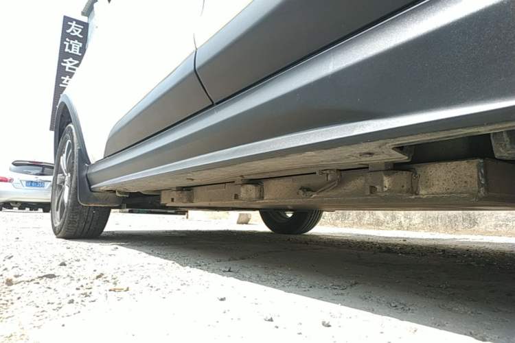 Used BYD Yuan New Energy 2018 EV360 Smart Connect Cool Edition Left Side Sill