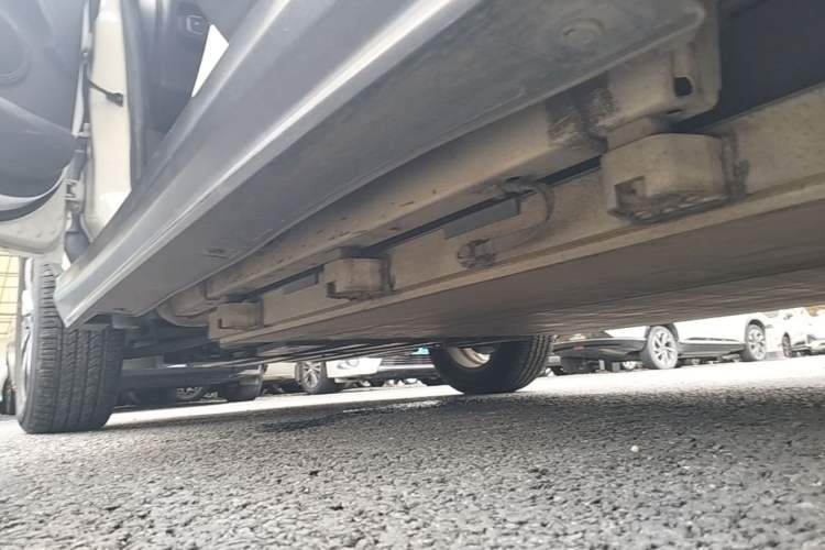 Used BYD Yuan New Energy 2018 EV360 Smart Connect Cool Edition Left Side Sill