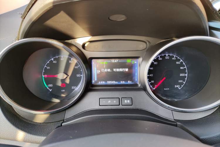 Used BYD Yuan New Energy 2018 EV360 Smart Connect Cool Edition Odometer Close Up