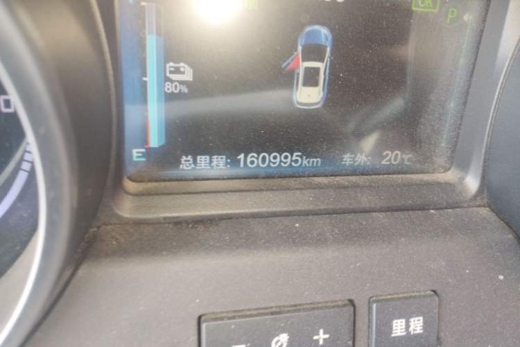 Used BYD Yuan New Energy 2018 EV360 Smart Connect Cool Edition Odometer Close Up