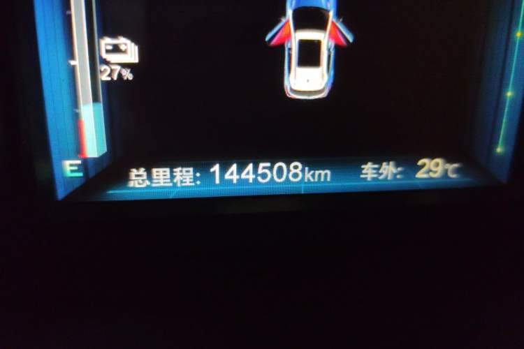 Used BYD Yuan New Energy 2018 EV360 Smart Connected Cool Model Odometer Close Up