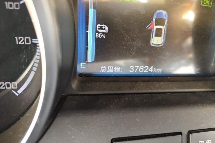 Used BYD Yuan New Energy 2018 EV360 Smart Connect Cool Edition Odometer Close Up