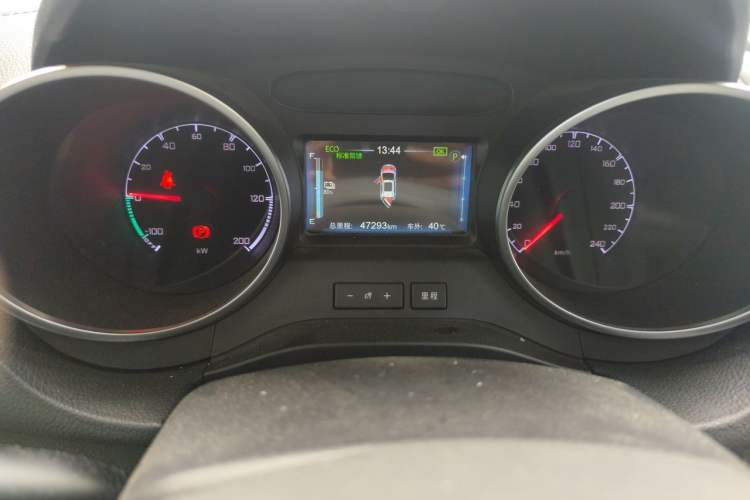 Used BYD Yuan New Energy 2018 EV360 Smart Connect Cool Edition Odometer Close Up
