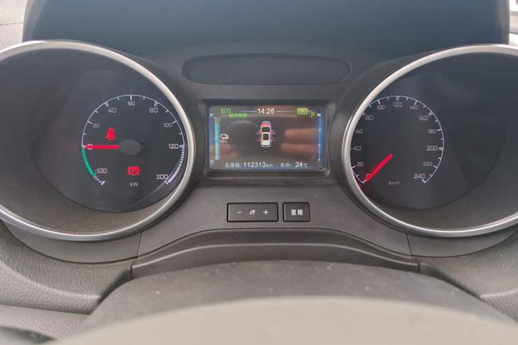 Used BYD Yuan New Energy 2018 EV360 Smart Connect Cool Edition Odometer Close Up