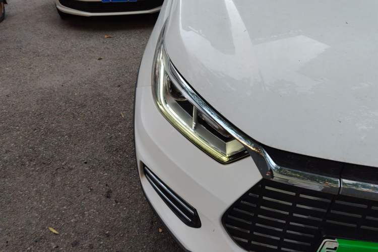 Used BYD Yuan New Energy 2018 EV360 Smart Connect Cool Edition Right Front Headlight