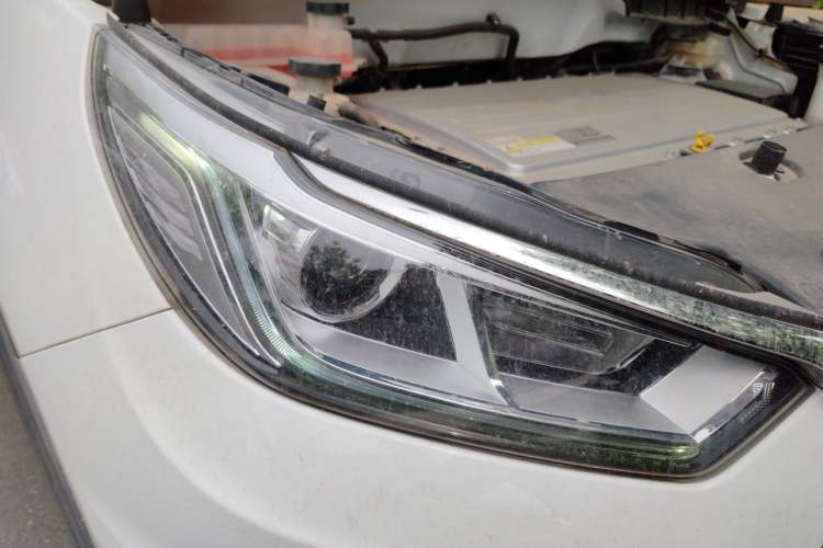 Used BYD Yuan New Energy 2018 EV360 Smart Connected Cool Model Right Front Headlight
