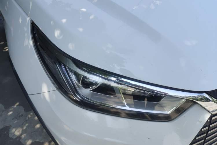 Used BYD Yuan New Energy 2018 EV360 Smart Connect Cool Edition Right Front Headlight