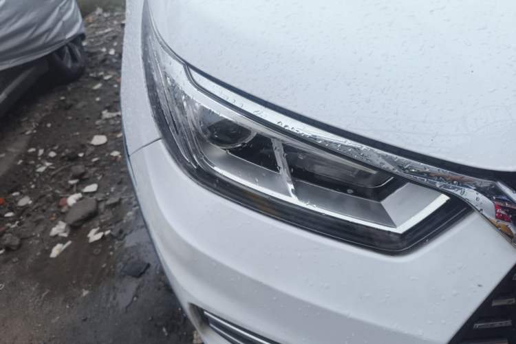Used BYD Yuan New Energy 2018 EV360 Smart Connect Cool Edition Right Front Headlight