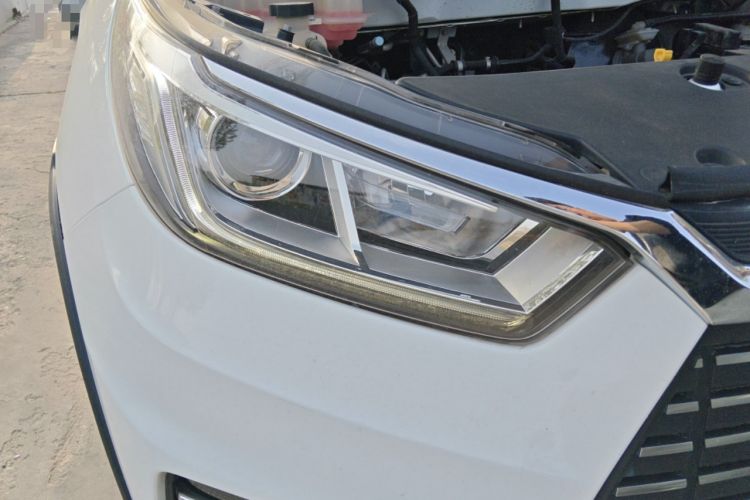 Used BYD Yuan New Energy 2018 EV360 Smart Connect Cool Edition Right Front Headlight