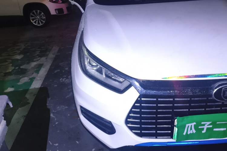 Used BYD Yuan New Energy 2018 EV360 Smart Connect Cool Edition Right Front Headlight