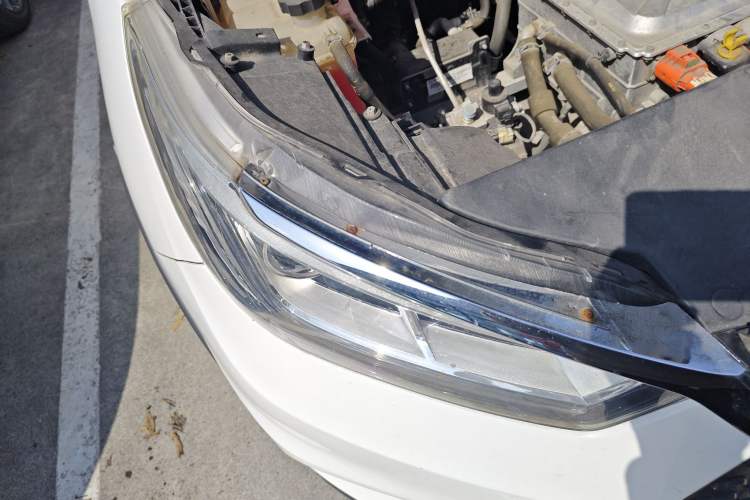 Used BYD Yuan New Energy 2018 EV360 Smart Connect Cool Edition Right Front Headlight