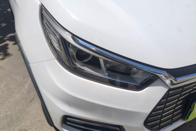 Used BYD Yuan New Energy 2018 EV360 Smart Connect Cool Edition Right Front Headlight