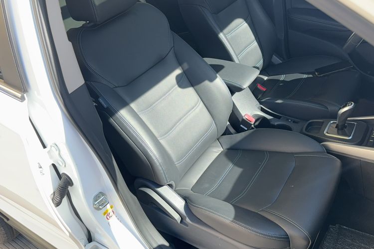 Used BYD Yuan New Energy 2018 EV360 Smart Connect Cool Edition Right Front Seat