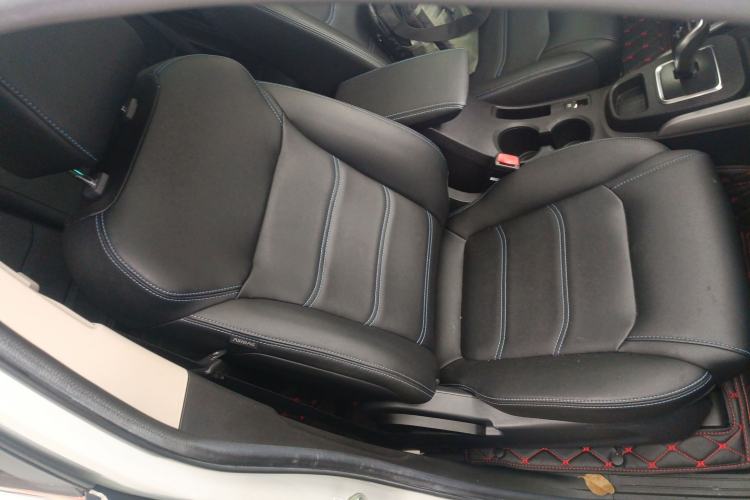 Used BYD Yuan New Energy 2018 EV360 Smart Connect Cool Edition Right Front Seat