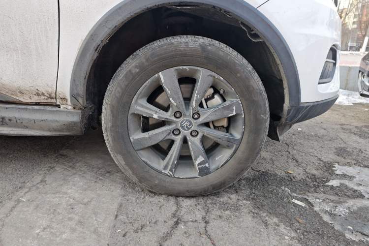 Used BYD Yuan New Energy 2018 EV360 Smart Connect Cool Edition Right Front Wheel Hub