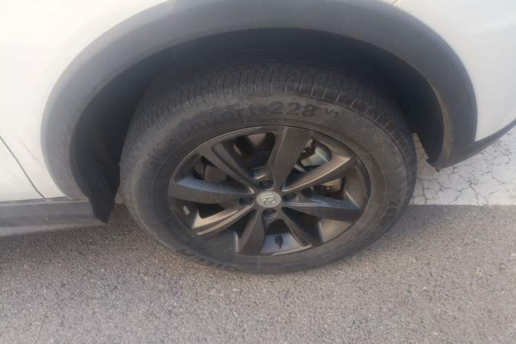 Used BYD Yuan New Energy 2018 EV360 Smart Connect Cool Edition Right Front Wheel Hub