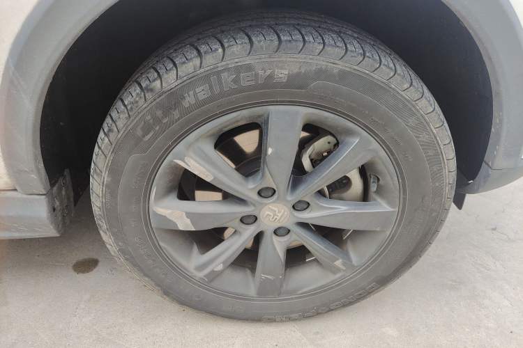 Used BYD Yuan New Energy 2018 EV360 Smart Connect Cool Edition Right Front Wheel Hub